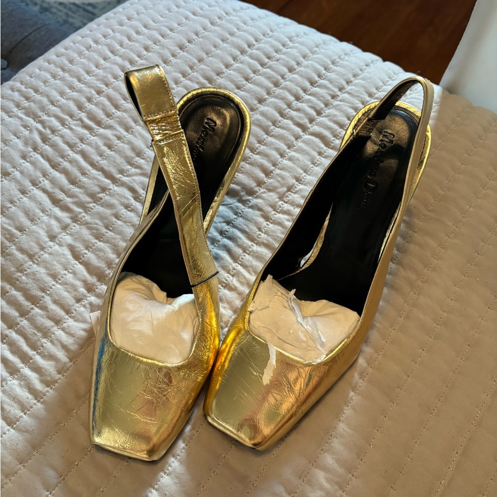 NWT Massimo Dutti gold square toe heel sandal 37